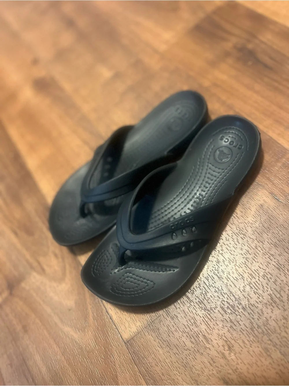 Crocs Kadee Iconic Comfort Womens Size 6 Black Flip Flops Sandals